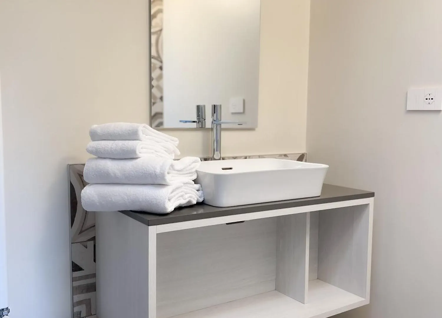 Comecasa 10 Minutes Walk From Duomo 2 Bedroom Apartment Milan